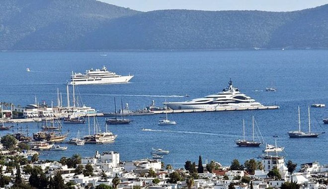 Milyarderlerin pandemideki tercihi Türkiye oldu: 2 ayda Bodrum, Marmaris ve Göcek’e 90 mega yat geldi